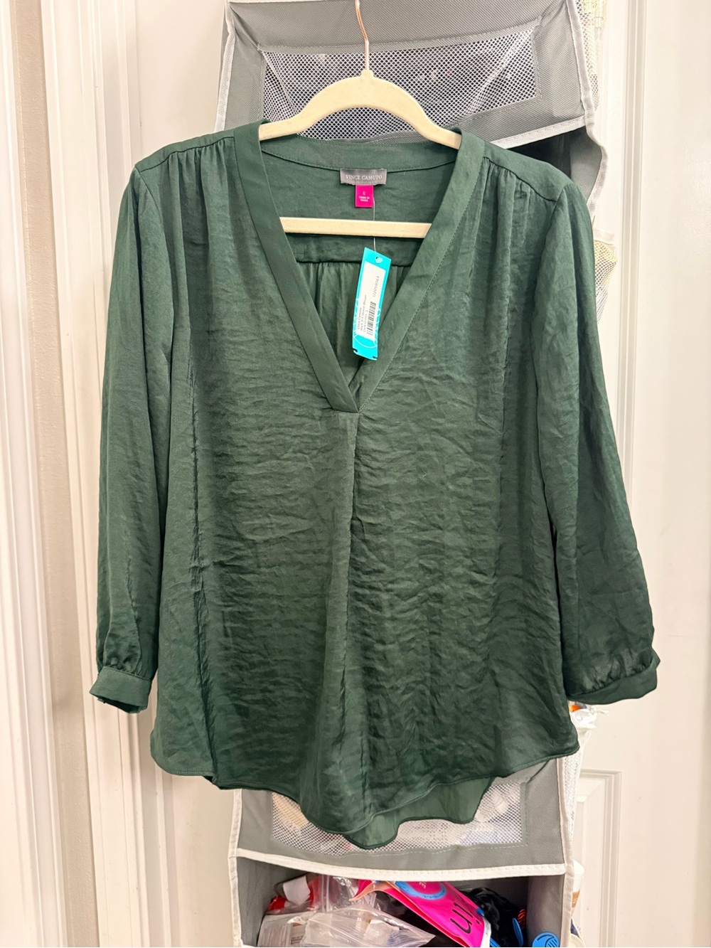 Vince Camuto Deep Green V-Neck Long Sleeve Blouse